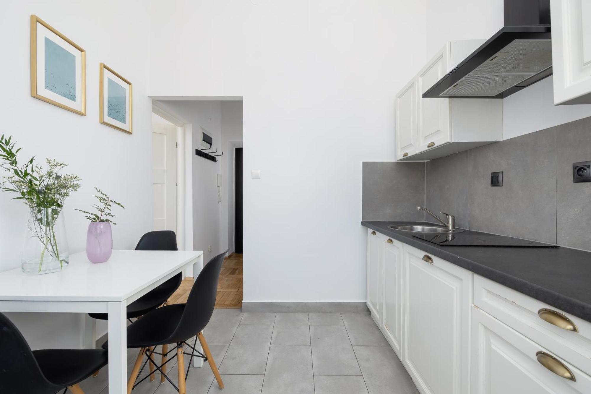 1-Bedroom Apartment - 65 Dluga Street クラクフ エクステリア 写真