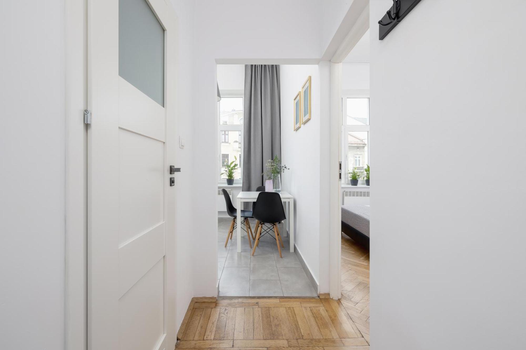 1-Bedroom Apartment - 65 Dluga Street クラクフ エクステリア 写真