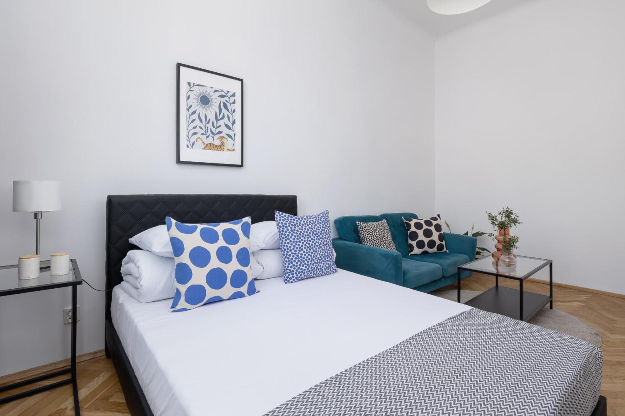 1-Bedroom Apartment - 65 Dluga Street クラクフ エクステリア 写真